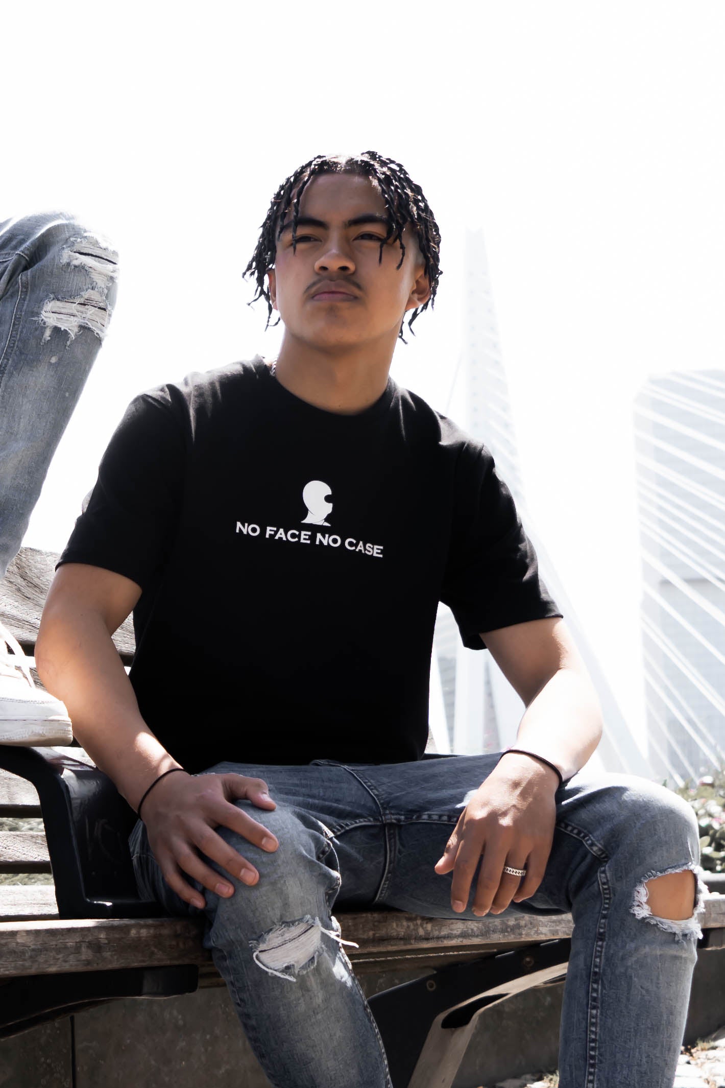 NO FACE NO CASE ENDLESS T-SHIRT BLACK